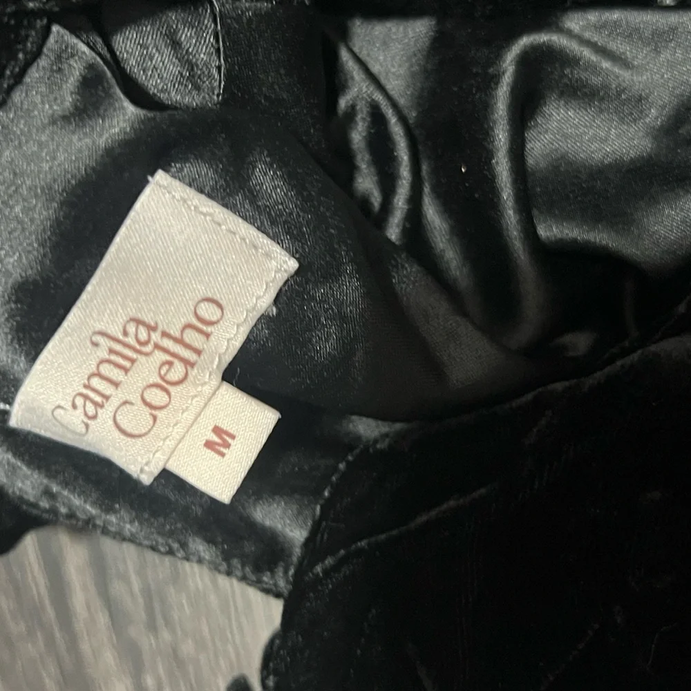 Elegant Black Velvet Skirt with Fringe - Picture 3 of 8